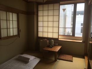 旅館 花鳥屋