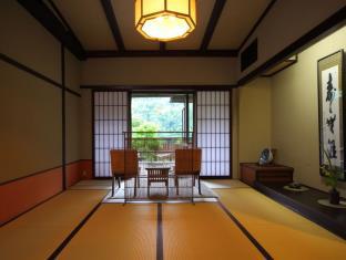 長瀞 花のおもてなし 長生館