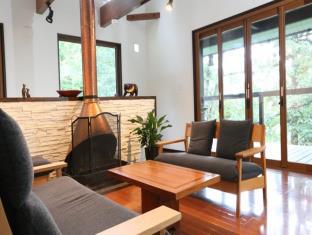 Bears Den Mountain Lodge