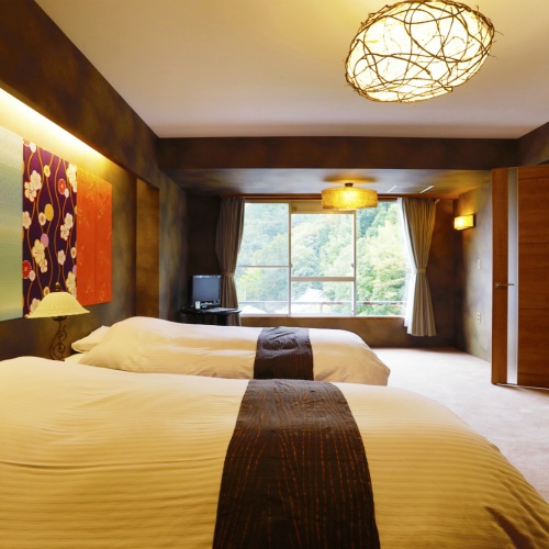 Kimono Decorated Tatamijiki no Yado Rakuzan Yasuda