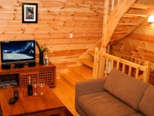 森のロッジ シャレー