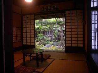 ゲストハウス 鯉屋