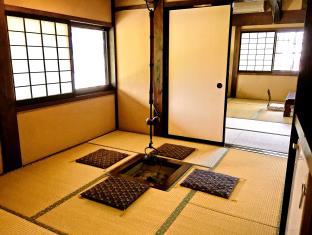 百年古民家 いろり宿 飛騨屋