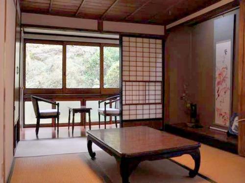 松琴館