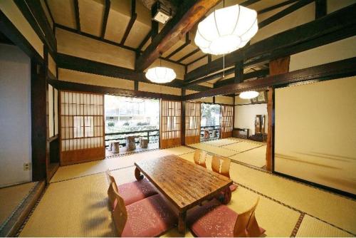 法師温泉 長寿館