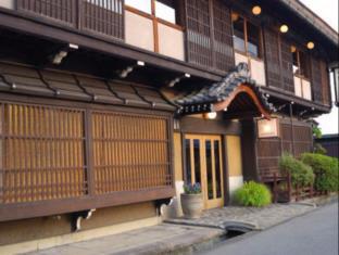 旅館かみなか