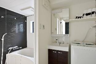 2 mins from Nankai Namba station (Namba area) 3a