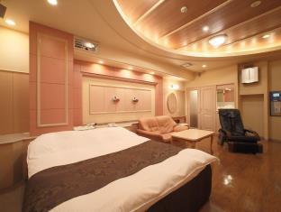 ホテル ファイン ガーデン 豊中 大阪国際空港（駐車無料 大人専用）