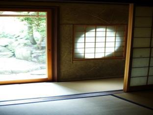 かやぶき一棟貸しの宿 美山 FUTON & Breakfast