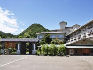 岩室温泉 自家源泉の宿 富士屋