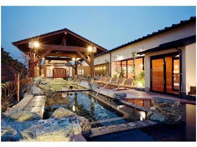 Nanki Shirahama Tore Tore Village