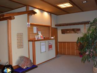 勝崎館