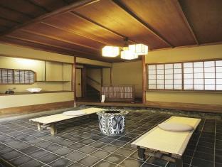 千年の湯 権左衛門