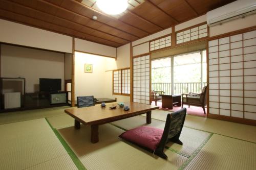 雲仙 有明ホテル 源泉掛け流し百年の宿