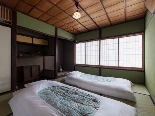 Kamiza-an Japanese Modern House in City Center