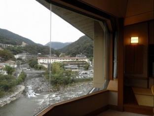 箱根ホテル河鹿荘