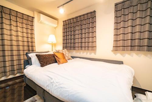 Kanamecho Modern House