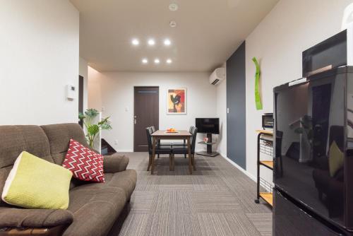 ステイ イン 茜