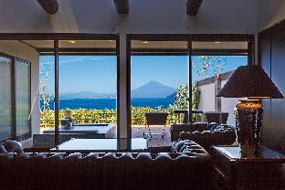 世界遺産 富士山を望む宿 富岳群青