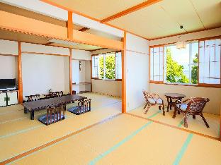 アヤハレークサイドホテル