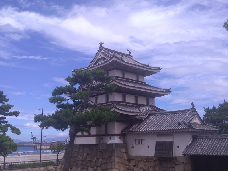 高松城 (讃岐国)月見櫓と水門(重要文化財) 高松城 (讃岐国)月見櫓と水門(重要文化財)