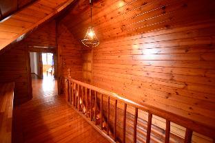 [All natural wood Big Log Home]4Br,2Bath,3Toilets
