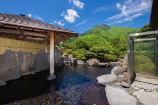 由布院温泉　ゆふいん　七色の風