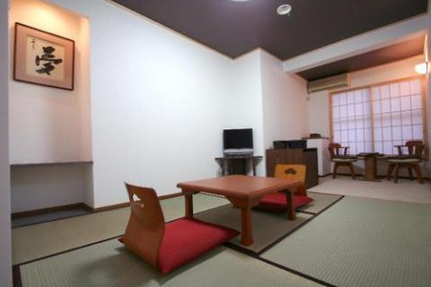 ますとみ旅館