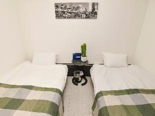 2 mins from Nankai Namba station (Namba area) 3a
