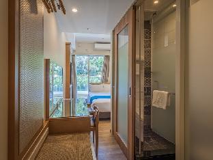 OKINAWA KARIYUSHI LCH.RESORT on The Beach