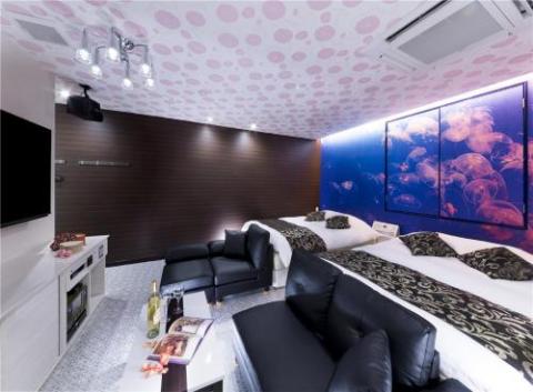 HOTEL SWEET SEASON-L