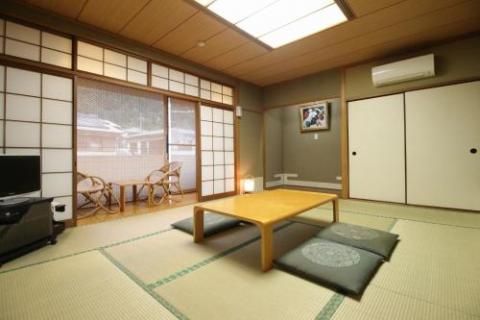 合歓の旅籠　嵐山