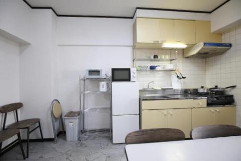 6 people, 2DK, Family room 205