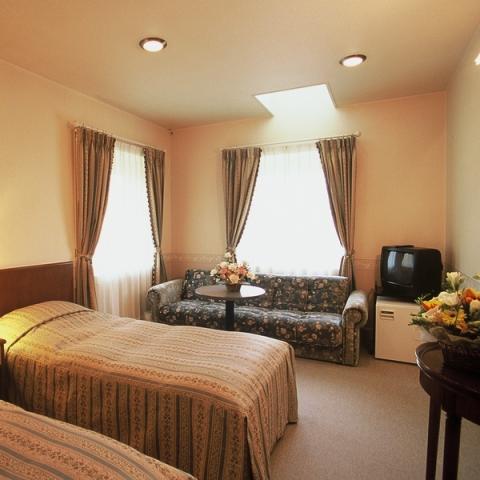 Izukogen Onsen Chiisana Hotel Lemonju