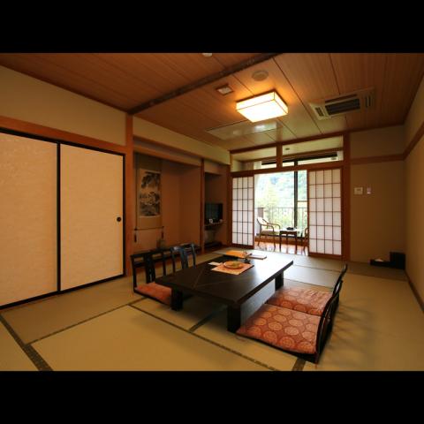 Nikko Kokuritsu Kouen Shinkashi Onsen Gohoso