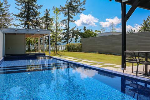 Mezzo All Suite Villas