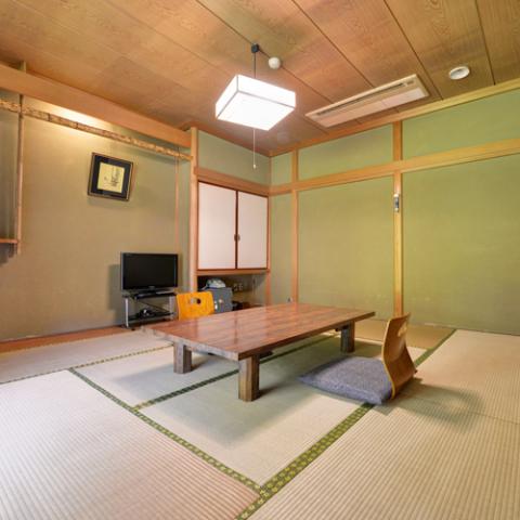 Takao Kinsuitei