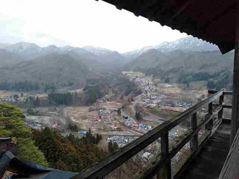 山寺（宝珠山立石寺）
